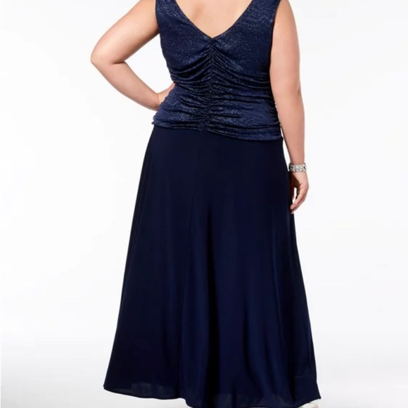 R&M RICHARDS Women’s Navy Ruched Glitter Gown Sleeveless Evening Dress Plus 22W. - Picture 3 of 5